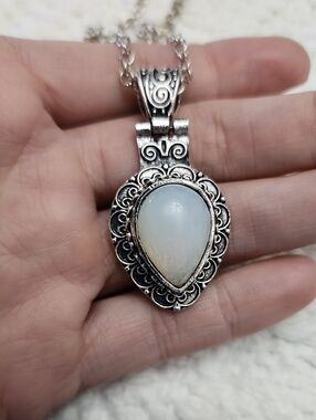 1pc Bohemian Moonstone Water Drop Pendant Necklace, Unisex Fashion Synthetic